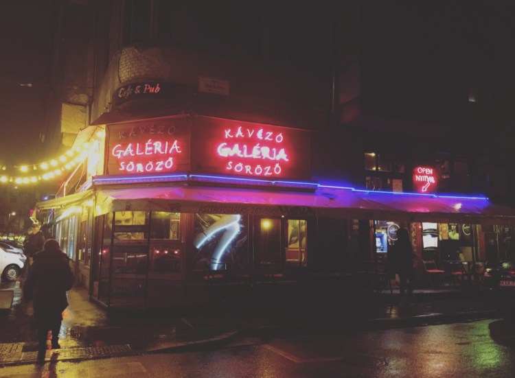 Budapest nightlife, Budapest, Ungheria.