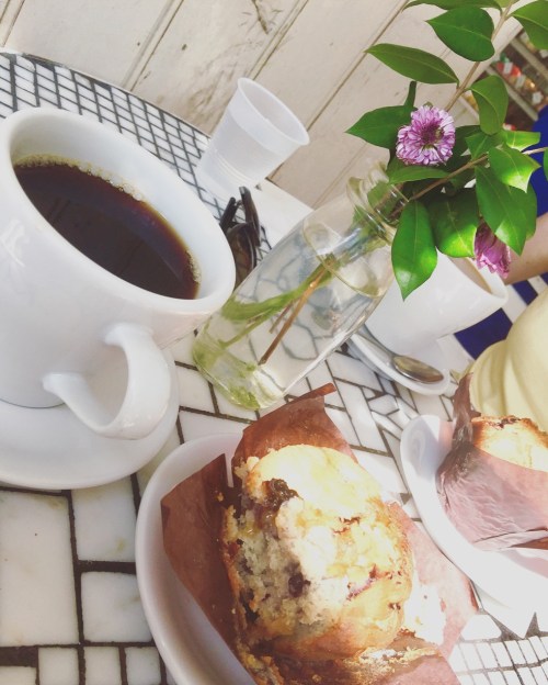 Colazione da Woops, Williamsburg, Brooklyn, New York, Stati Uniti.