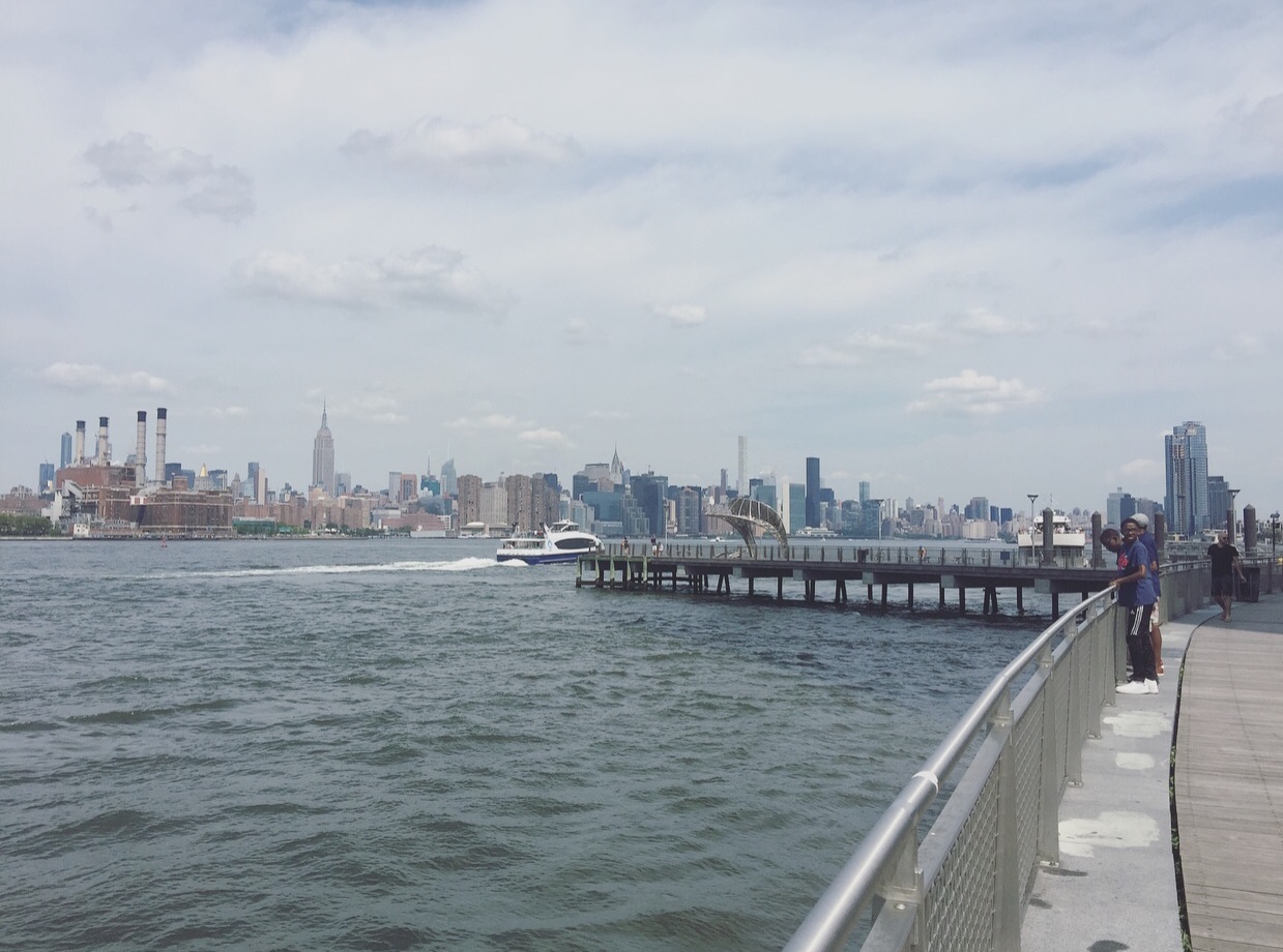 Grand Ferry Park, Williamsburg, Brooklyn, New York, USA.