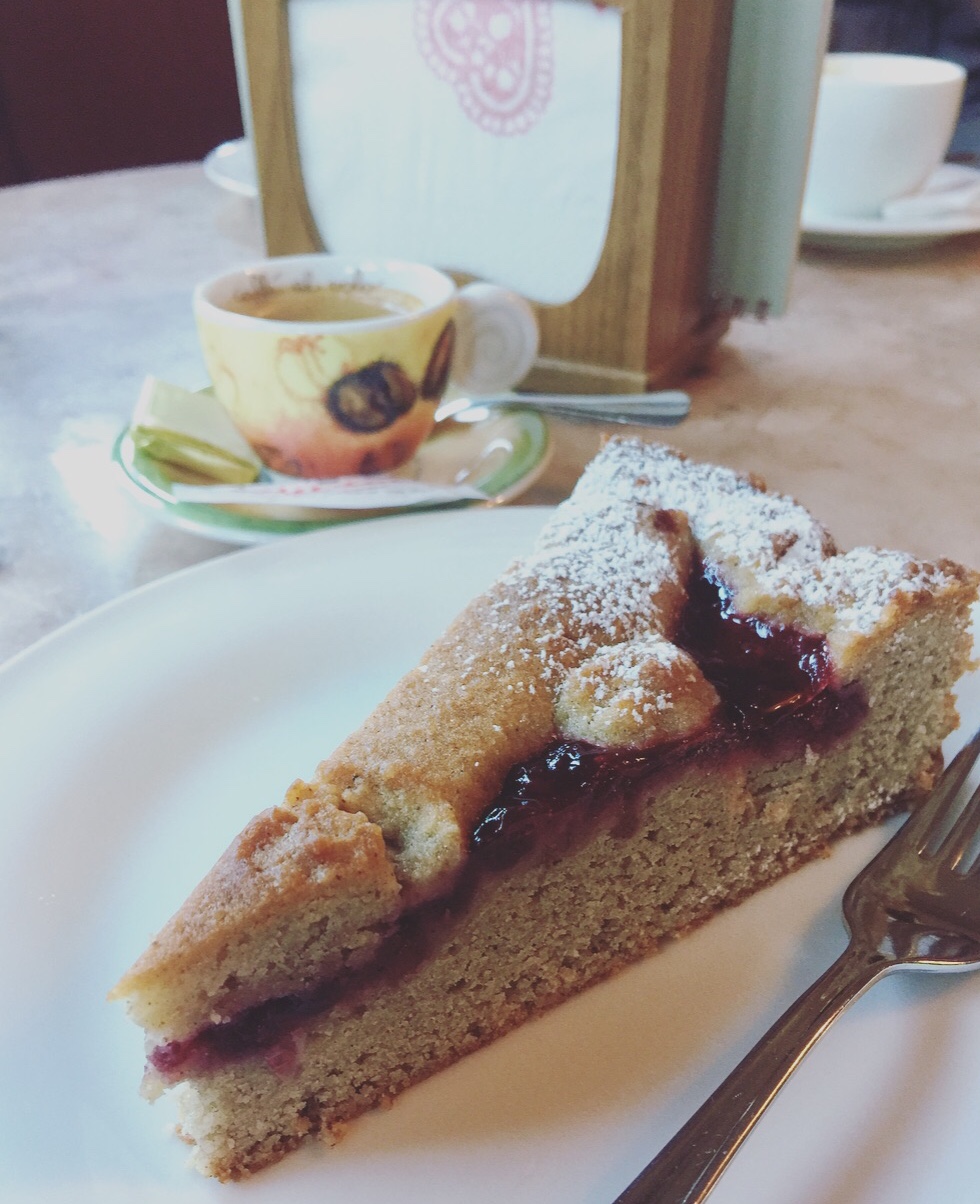 Dolci ladini, Corvara, Alto Adige, Dolomiti.
