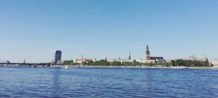 Lettonia, Riga dal fiume Daugava.