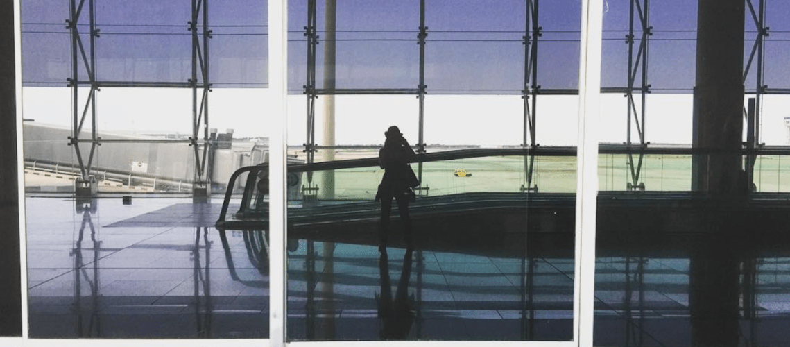 Solo traveller, viaggiatrice solitaria.