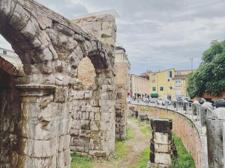 Abruzzo, Teramo, teatro romano.