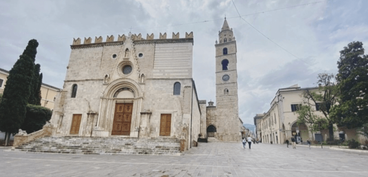 Abruzzo, Teramo, Duomo, Cattedrale di Santa Maria Assunta.