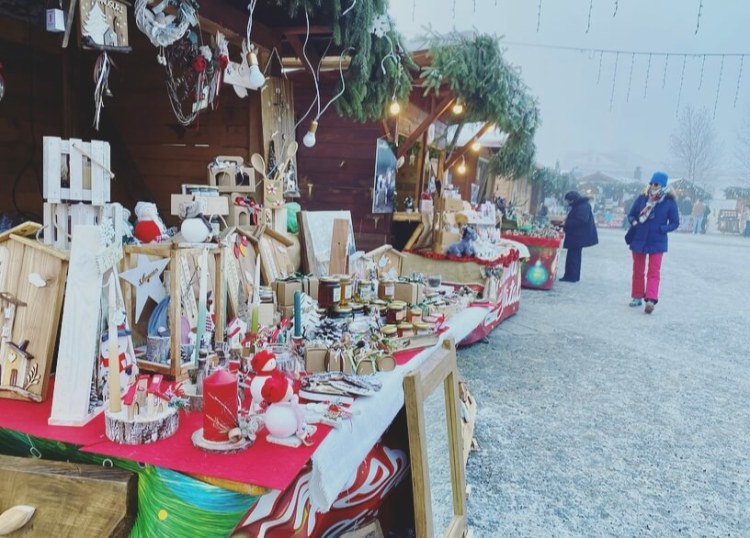Valtellina, Aprica, mercatino di Natale.