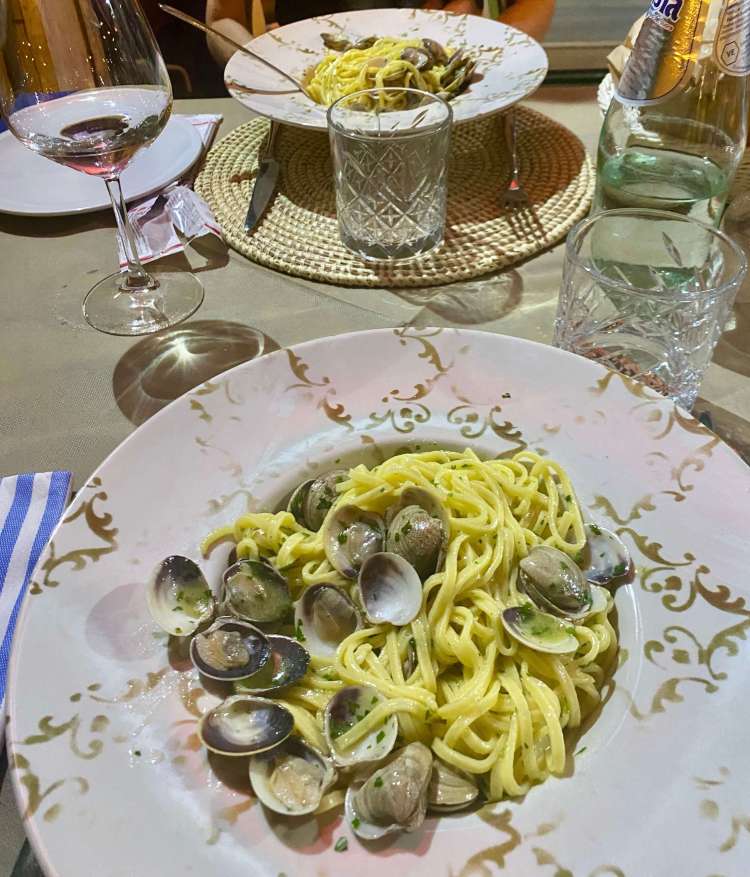Cena,, Vasto Marina, Chieti, Abruzzo.